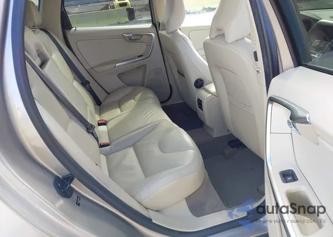 2013 Volvo Xc60 T6 from USA, damaged, VIN YV4902DZ5D2426009